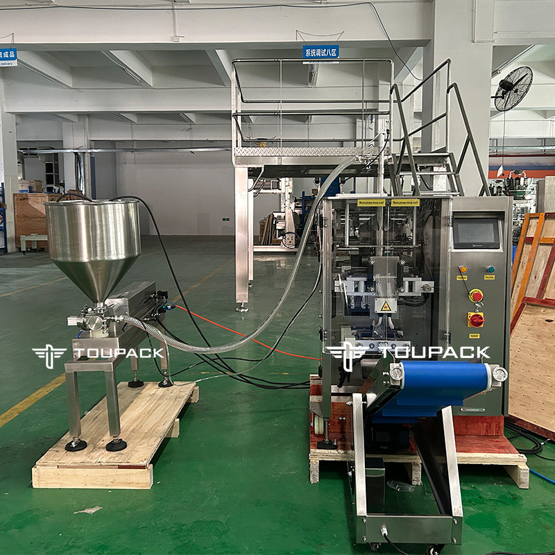 Sacchetti di sigillo automatici a quattro lati Sacchetto a denti da seghia Succo di latte Sacchetto piccolo Acqua trucco Acqua liquido Pesatura e sistema di imballaggio