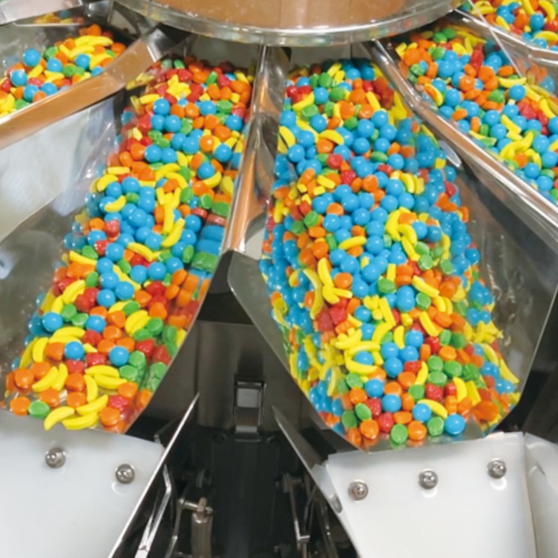 Macchina automatica multifunzione per riempire la bottiglia del barattolo con popcorn di cotone, gelatina e arachidi