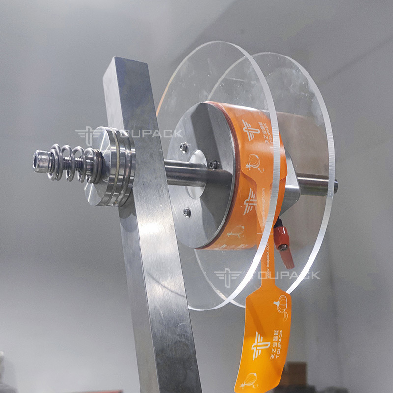 Macchina di imballaggio semiautomatica con rete di porcellana di arachidi, frutta e verdura di patate, aglio e cipolla