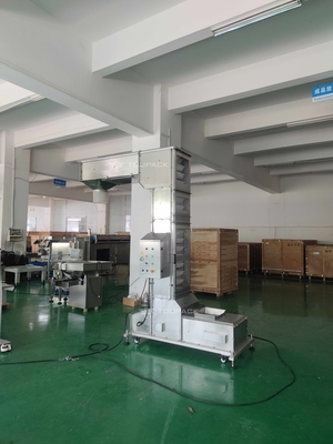 Tipo maneggio di rovesciamento Z degli ss del materiale chimico della particella delle polveri sfuse dell'elevatore di secchio trasportando macchina